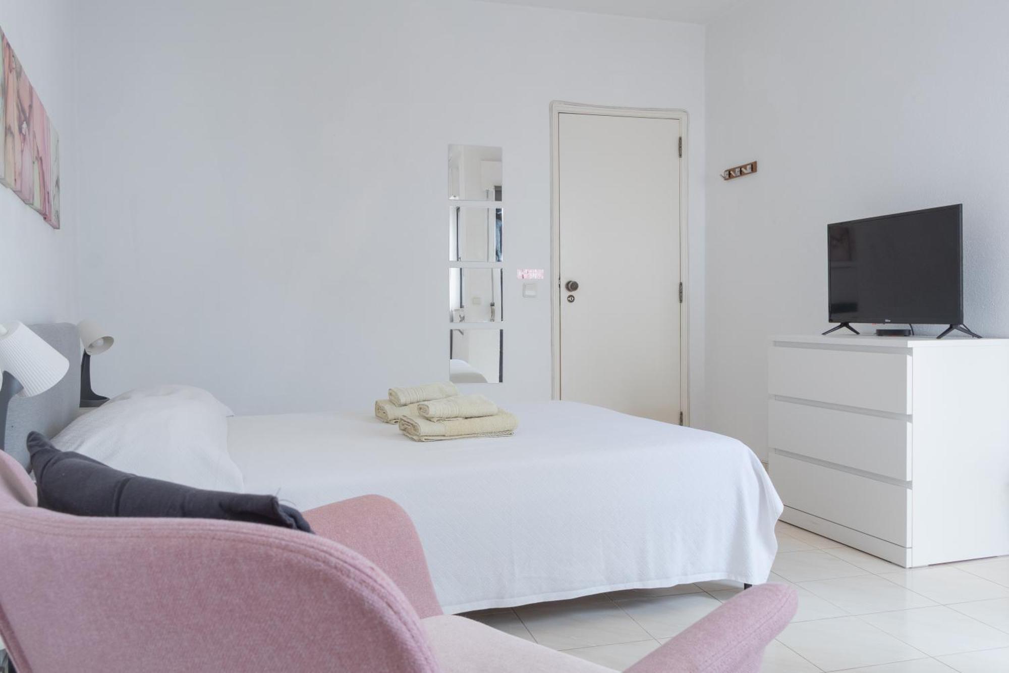 Homestay Blife Martinya House - Private And Olhao